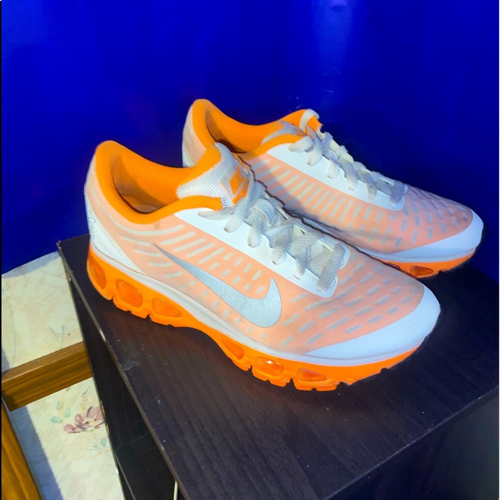 Woman’s Nike shoes